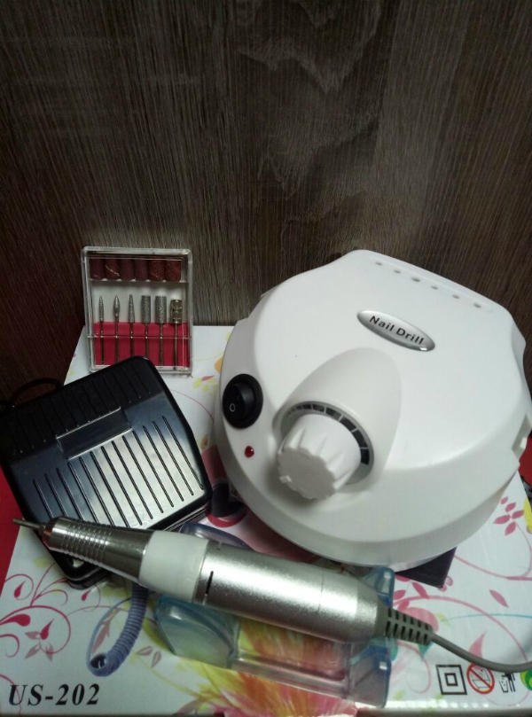Аппарат для маникюра и педикюра DM-999 (белый), 35000 об/мин