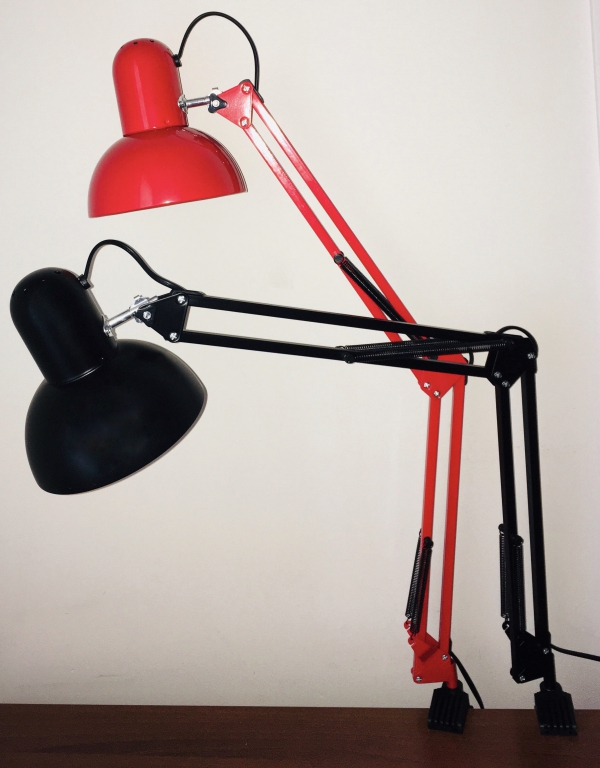 Настольная лампа для маникюра (красная)